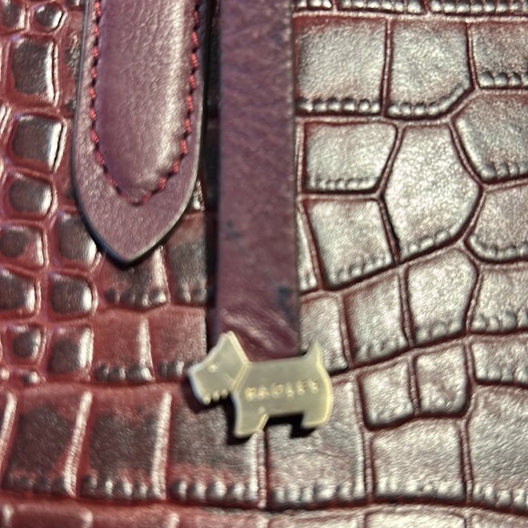 Radley London Croc Satchel - Picture 14 of 15